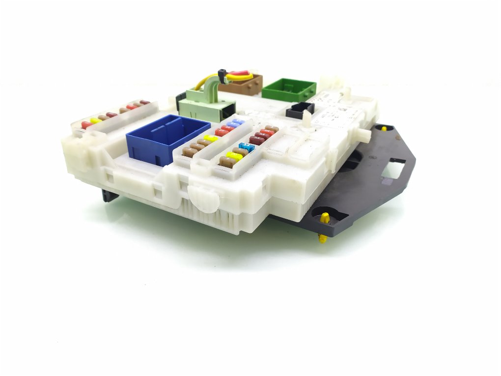 Блок предохранителей бу для Ford Mondeo 4 2.0 TDCi,  2012 г.