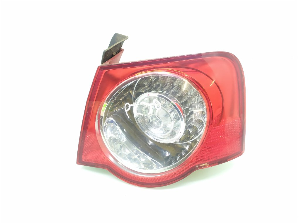 Фонарь задний правый бу для Volkswagen Passat B6 2.0 TDi, 2007 г.