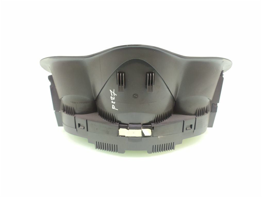 Щиток приборов (приборная панель) бу для Mercedes C W203 1.8 i,  2003 г.