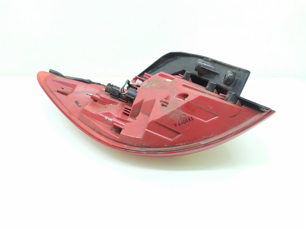 Фонарь задний правый бу для Kia Sportage 3 1.7 CRDi,  2011 г.