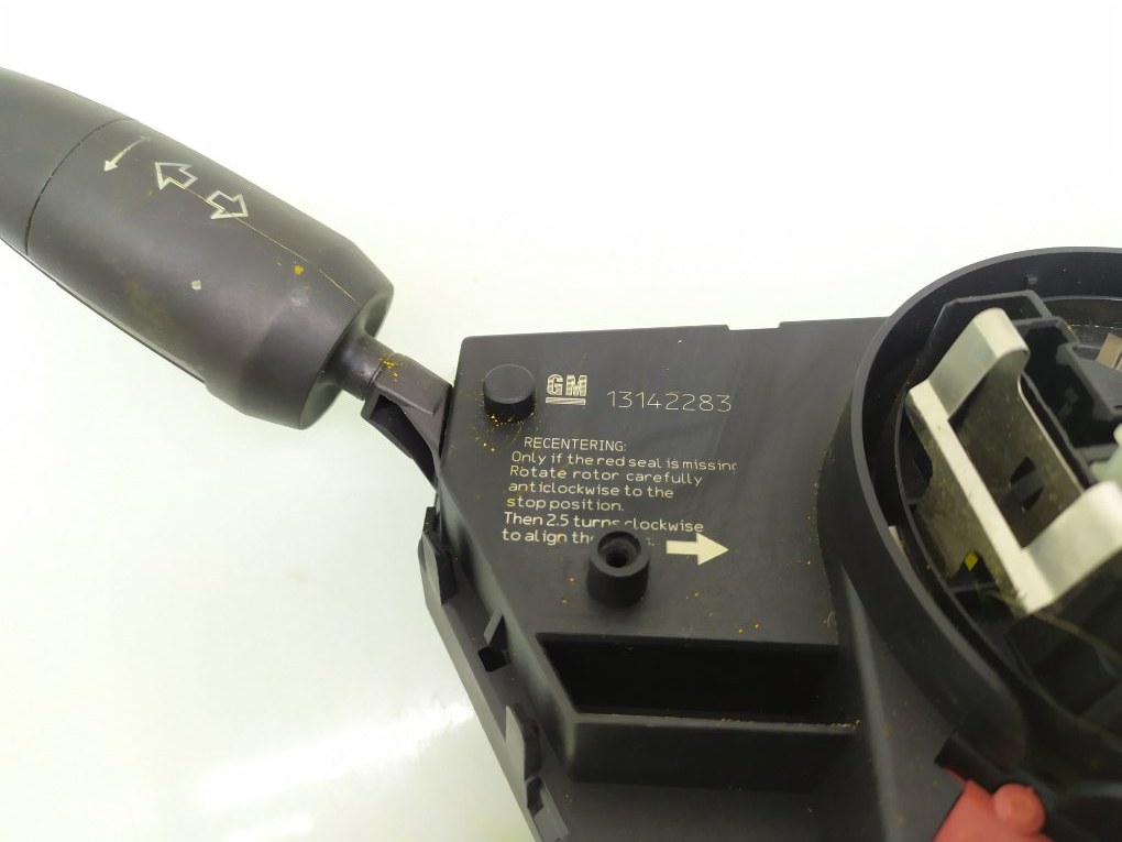 Переключатель подрулевой (стрекоза) бу для Opel Corsa D 1.0 i, 2011 г. Переключатель подрулевой (стрекоза) бу для Opel Corsa D 1.0 i, 2011 г.