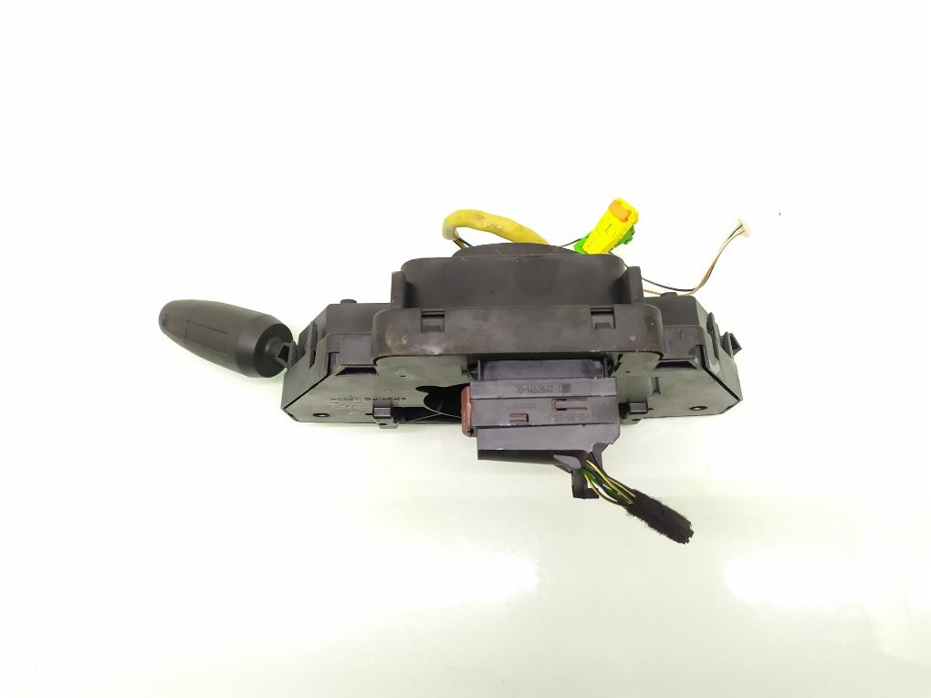 Переключатель подрулевой (стрекоза) бу для Opel Corsa D 1.0 i, 2011 г. Переключатель подрулевой (стрекоза) бу для Opel Corsa D 1.0 i, г.