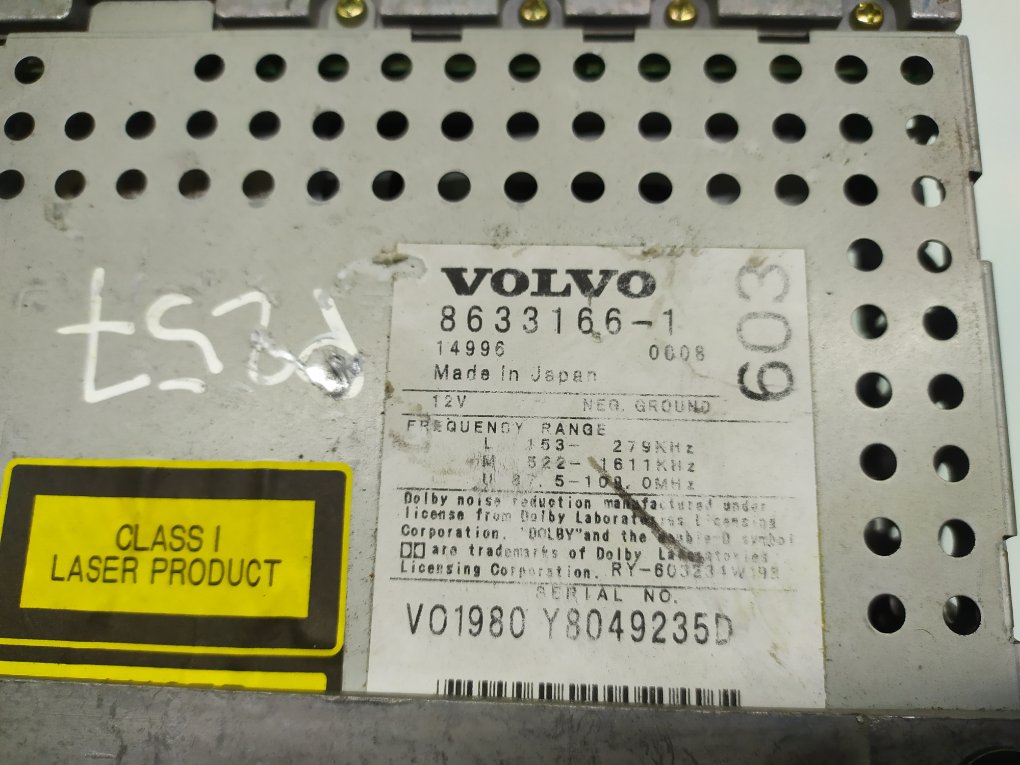 Магнитола бу для Volvo V70 2 2.4 i,  2000 г.