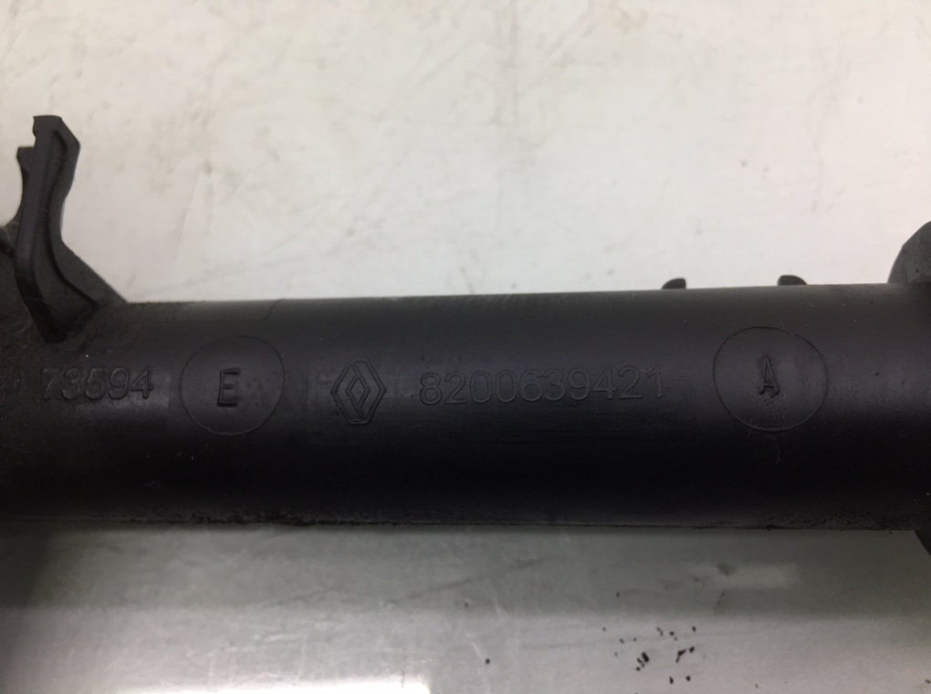 Маслозаливная горловина бу для Renault Twingo  1.2 i,  2008 г.