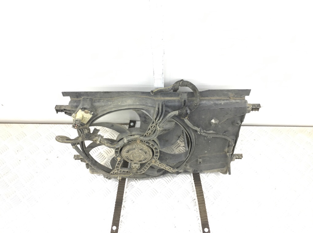 Вентилятор радиатора бу для Opel Corsa D 1.2 i,  2012 г.