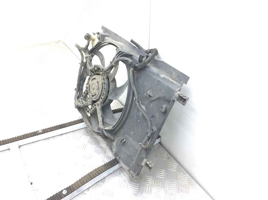 Вентилятор радиатора бу для Opel Corsa D 1.2 i,  2012 г.