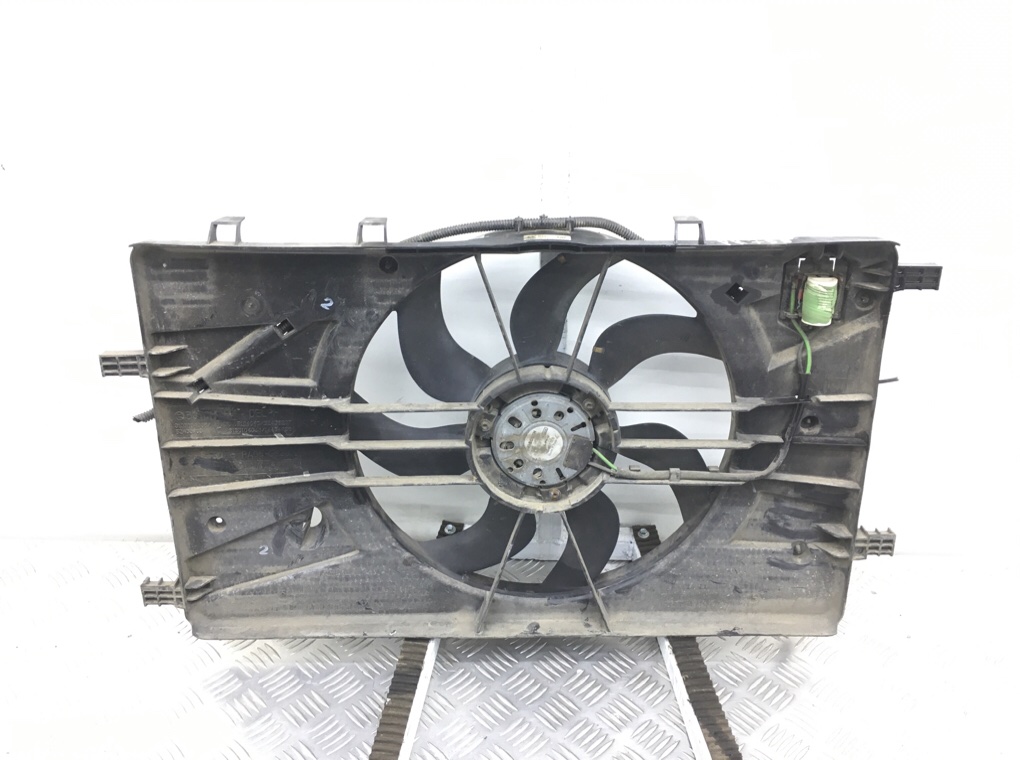 Вентилятор радиатора бу для Opel Astra J 1.7 CDTi,  2015 г.