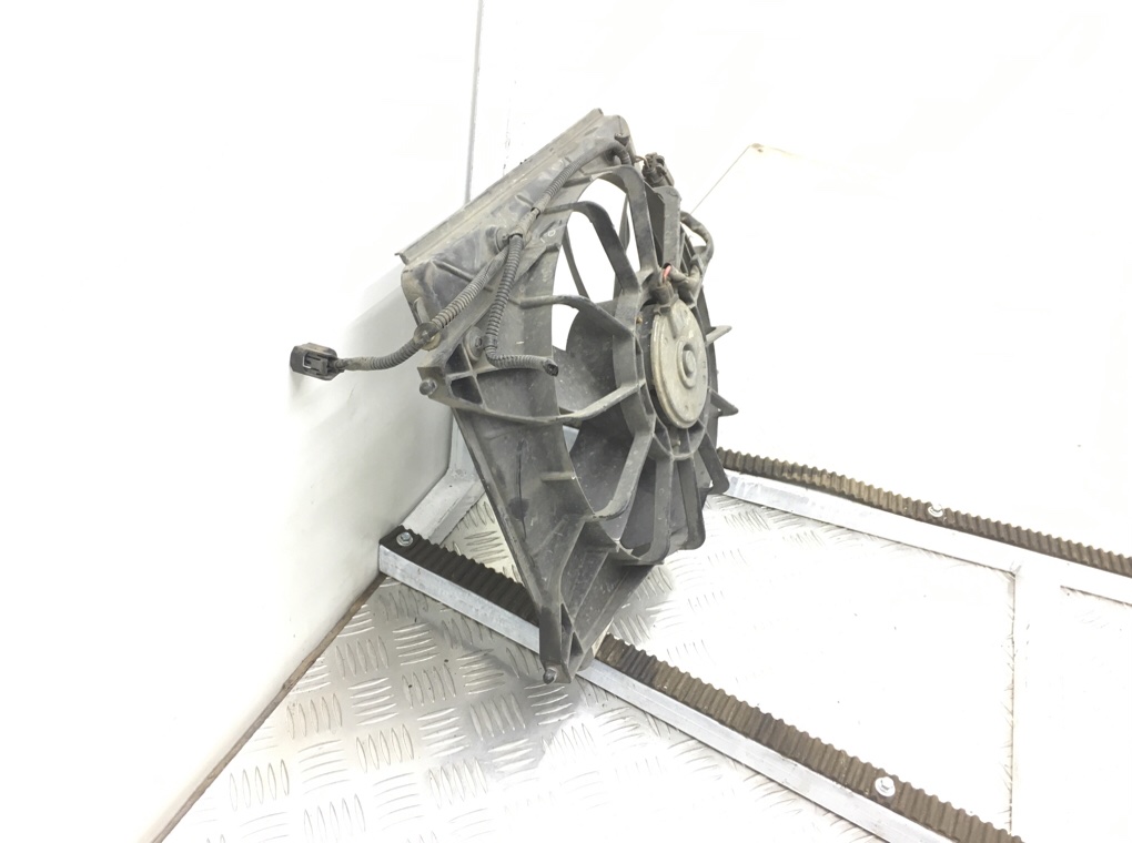 Вентилятор радиатора бу для Honda Civic 8 2.2 CTDi,  2010 г.