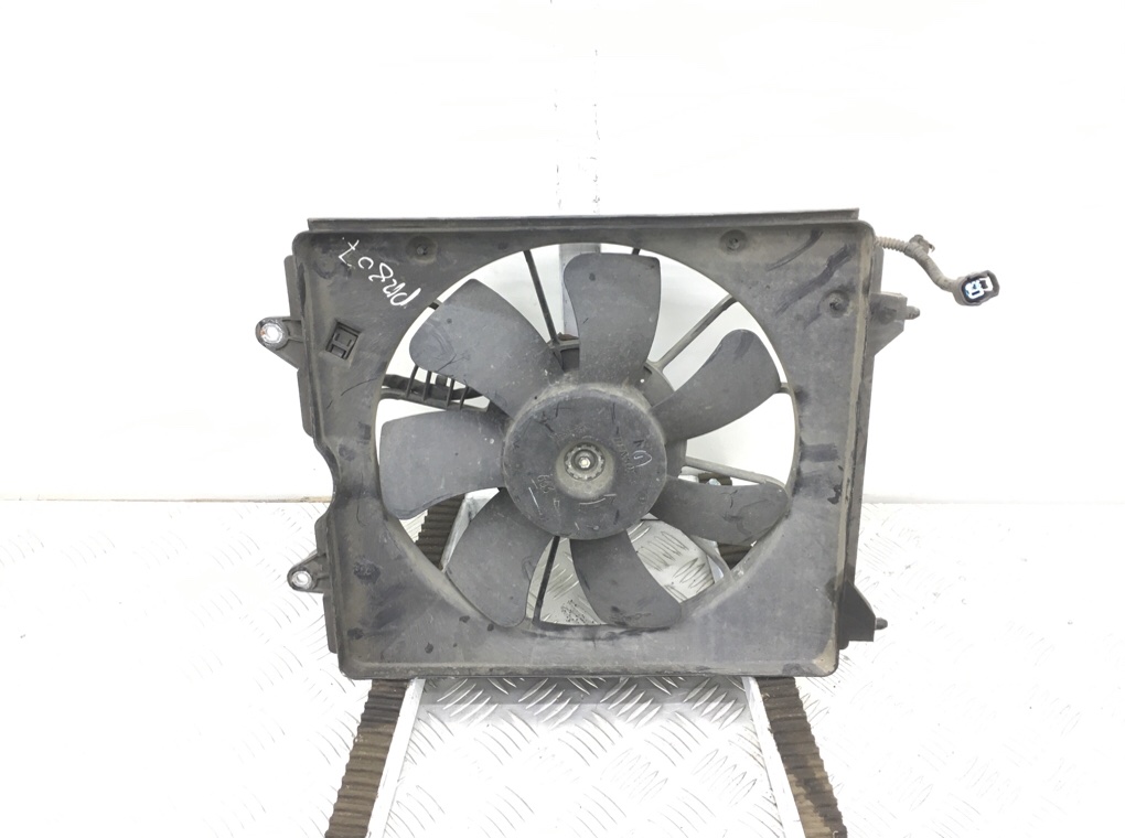 Вентилятор радиатора бу для Honda Civic 8 2.2 CTDi,  2010 г.