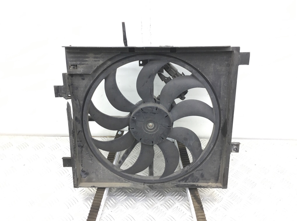 Вентилятор радиатора бу для Nissan Juke 1 1.5 DCi,  2011 г.