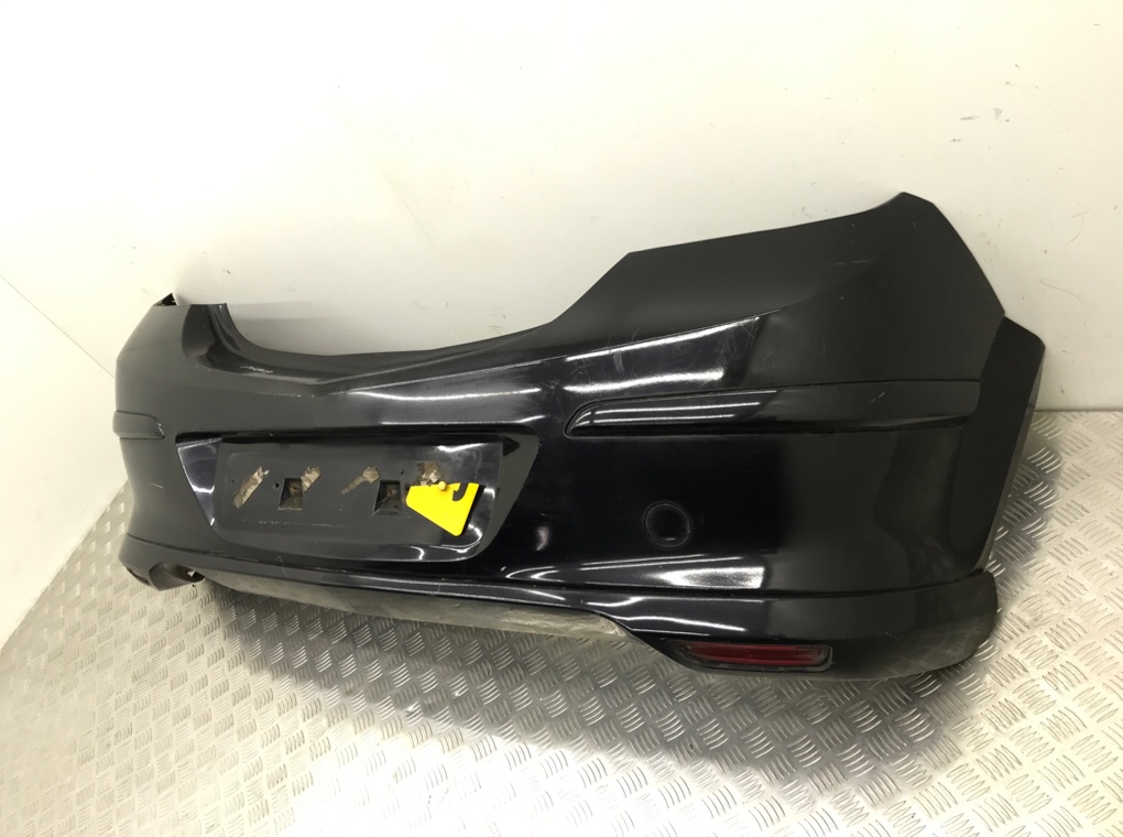 Бампер задний бу для Opel Astra H 1.8 i,  2008 г.