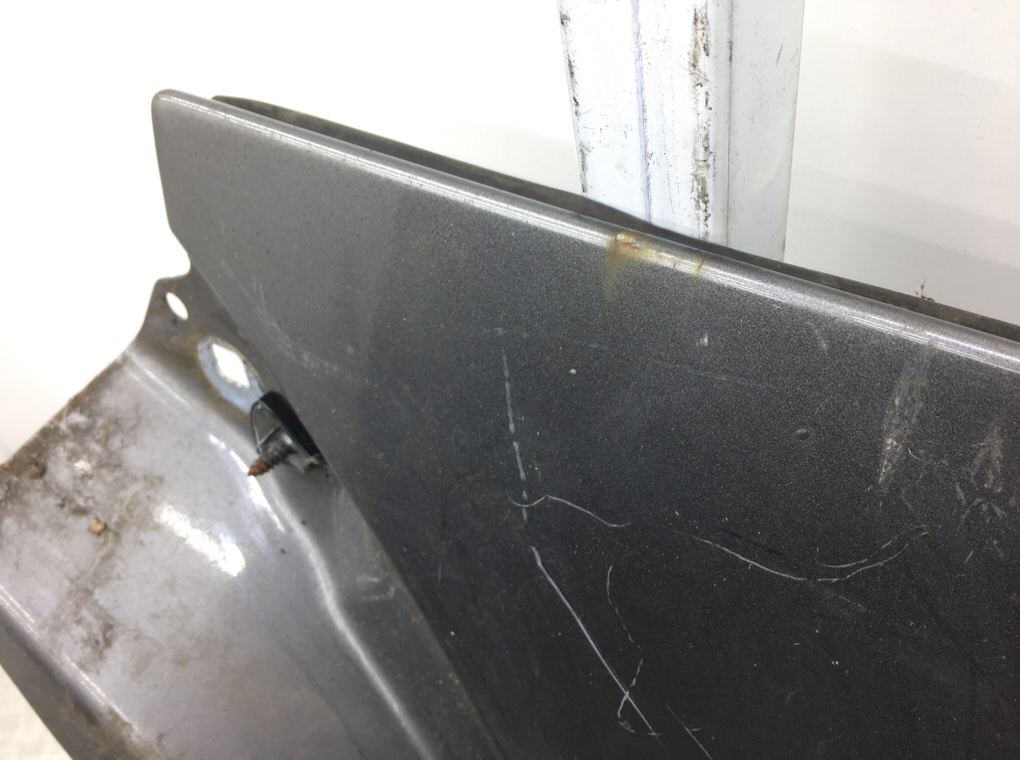 Крыло переднее левое бу для Land Rover Discovery 3 2.7 TD,  2007 г.