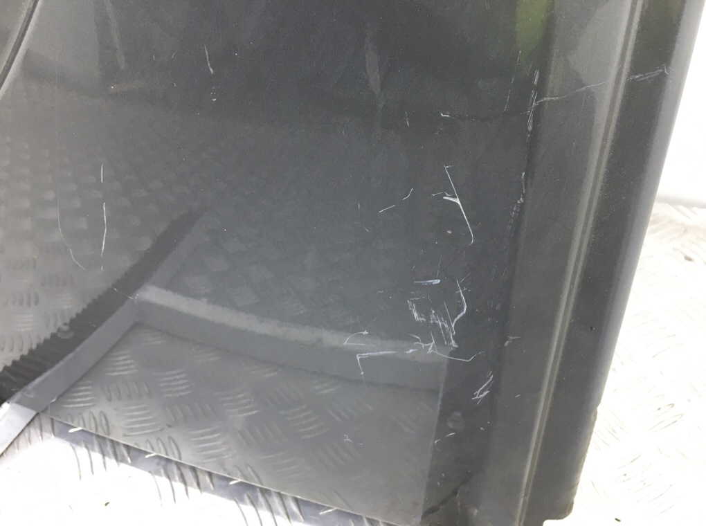 Крыло переднее левое бу для Land Rover Discovery 3 2.7 TD,  2007 г.