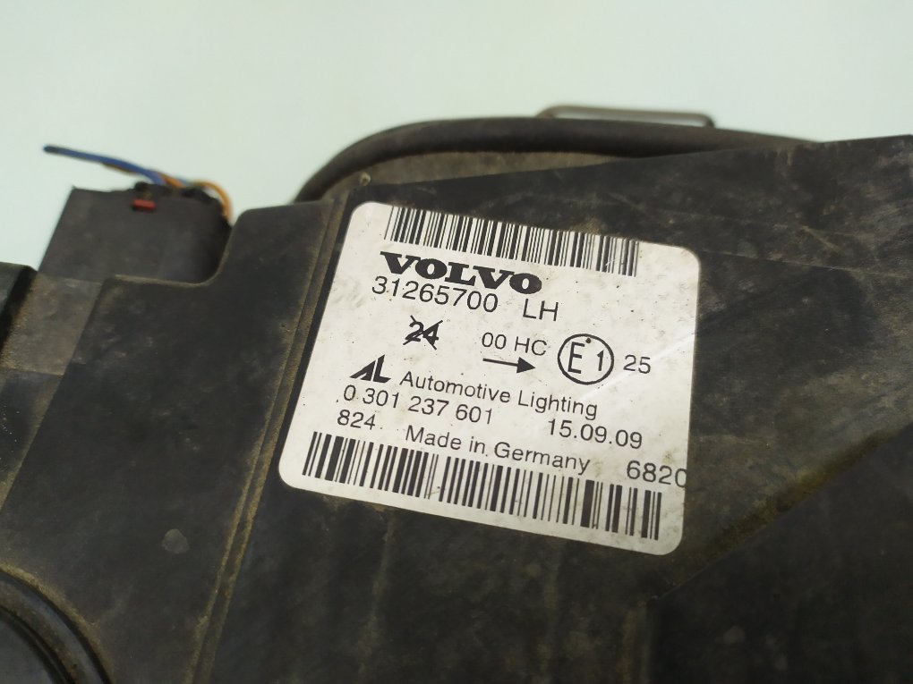 Фара левая бу для Volvo V50 1 1.6 TD,   г.