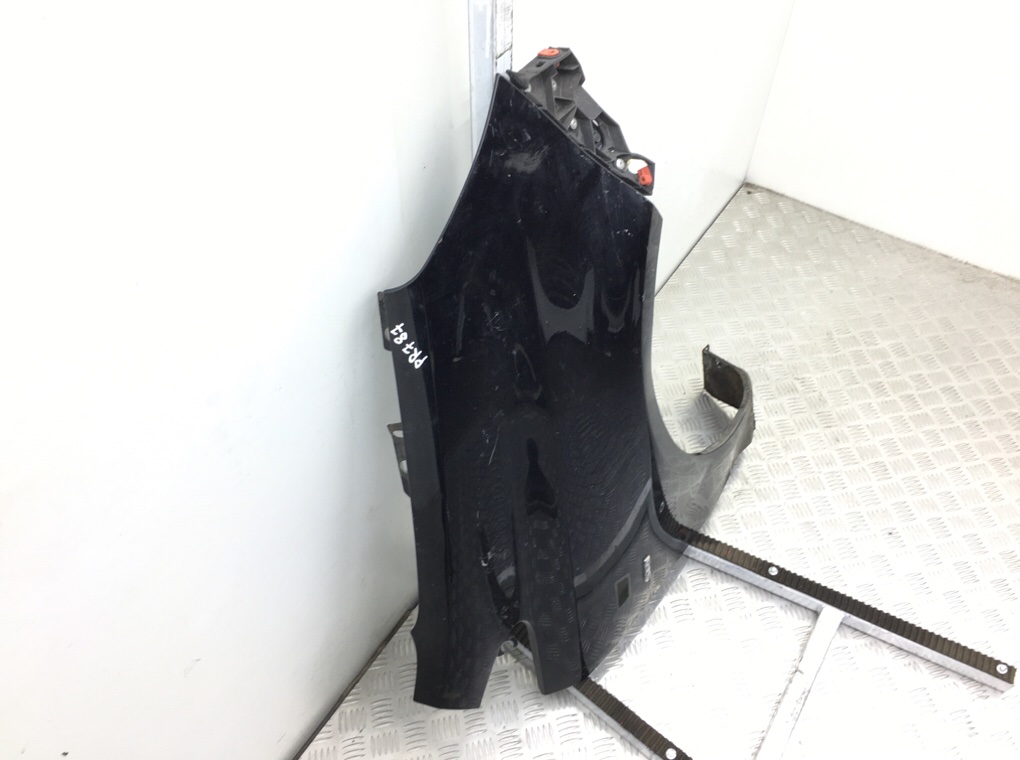 Крыло переднее правое бу для Opel Corsa D 1.4 i,  2011 г.