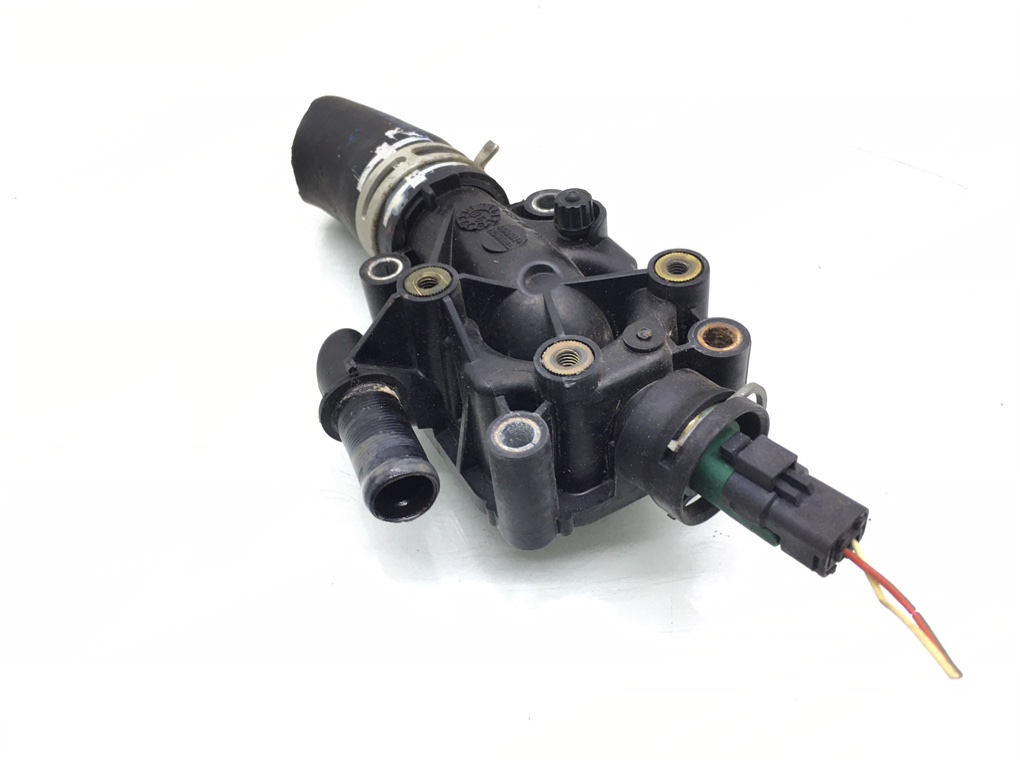 Корпус термостата бу для Peugeot 307 1 1.6 i,  2006 г.