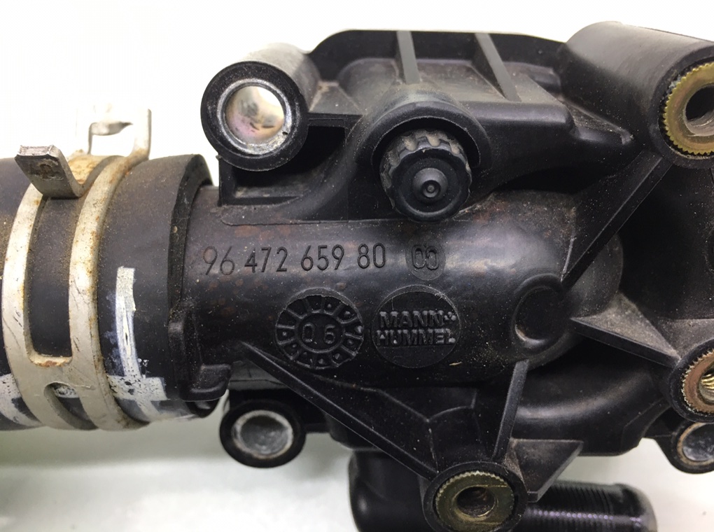 Корпус термостата бу для Peugeot 307 1 1.6 i,  2006 г.