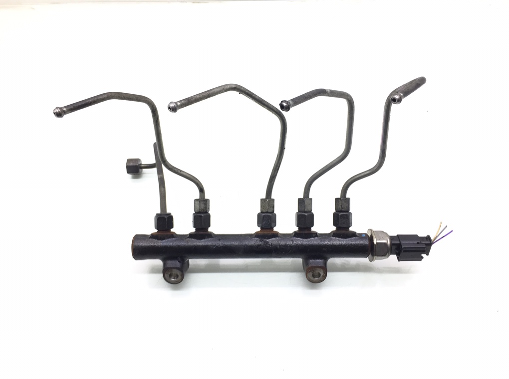 Топливная рампа бу для Peugeot 308 T9 1.6 HDi, 2014 г. Топливная рампа бу для Peugeot 308 T9 1.6 HDi, 2014 г.