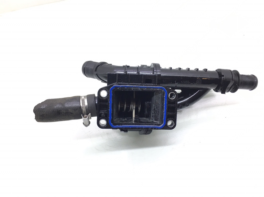 Корпус термостата бу для Peugeot 308 T9 1.6 HDi,  2014 г.