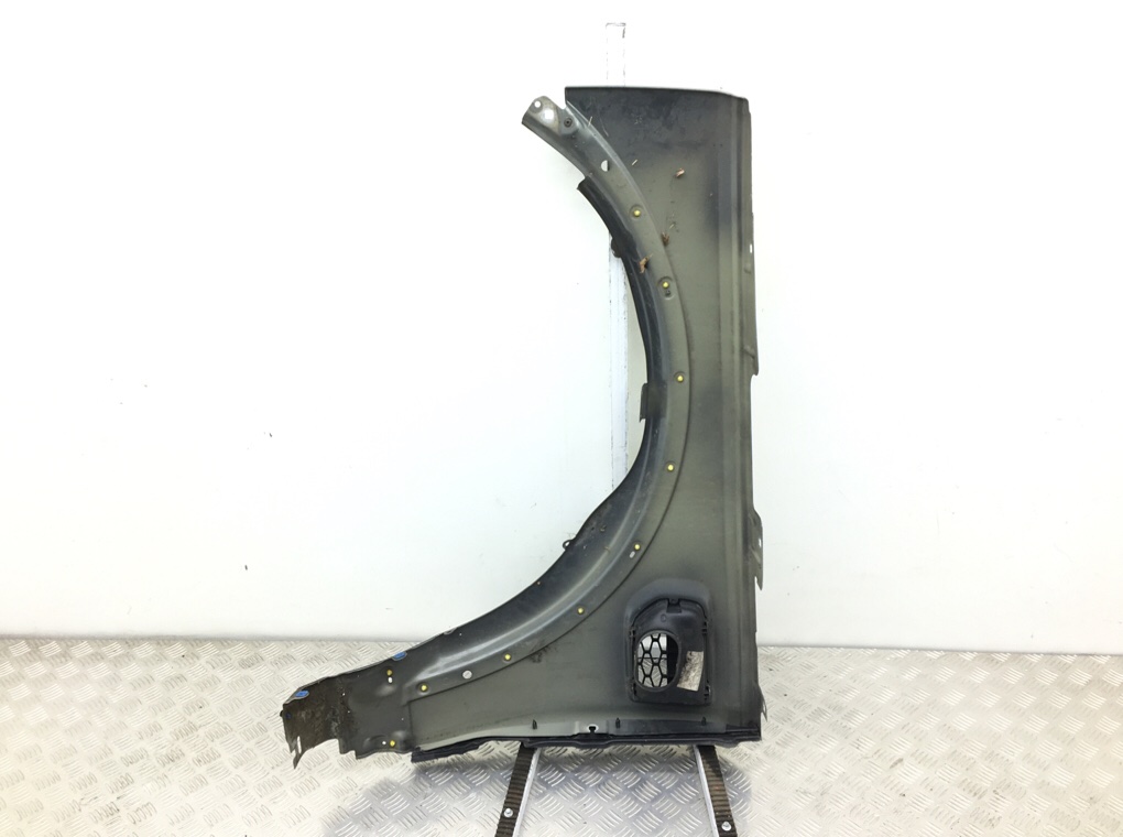 Крыло переднее правое бу для Land Rover Discovery 4 2.7 TD,  2009 г.