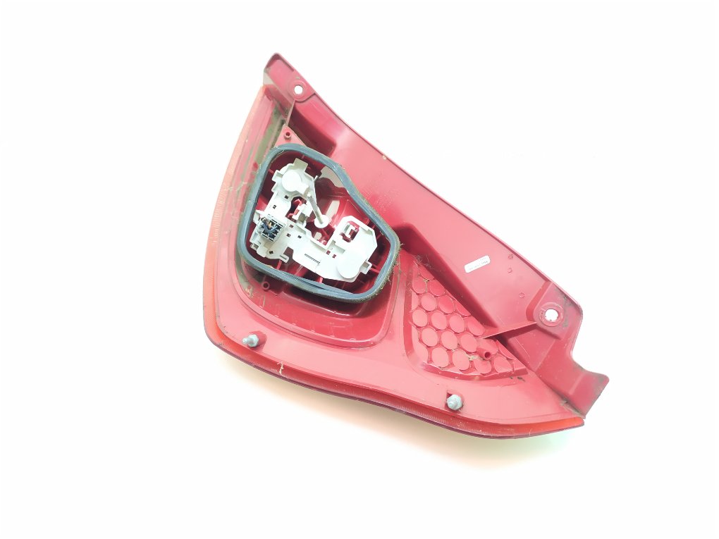 Фонарь задний левый бу для Ford Fiesta 6 1.3 i,   г.