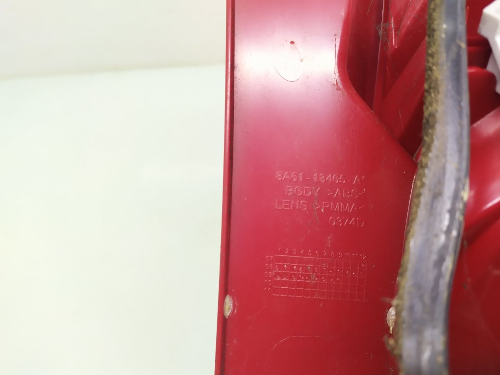 Фонарь задний левый бу для Ford Fiesta 6 1.3 i,   г.