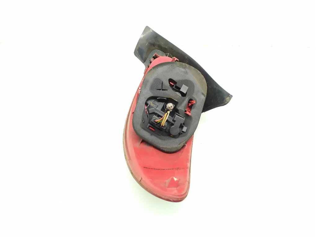 Фонарь задний левый бу для Peugeot 206 1 1.4 i,   г.