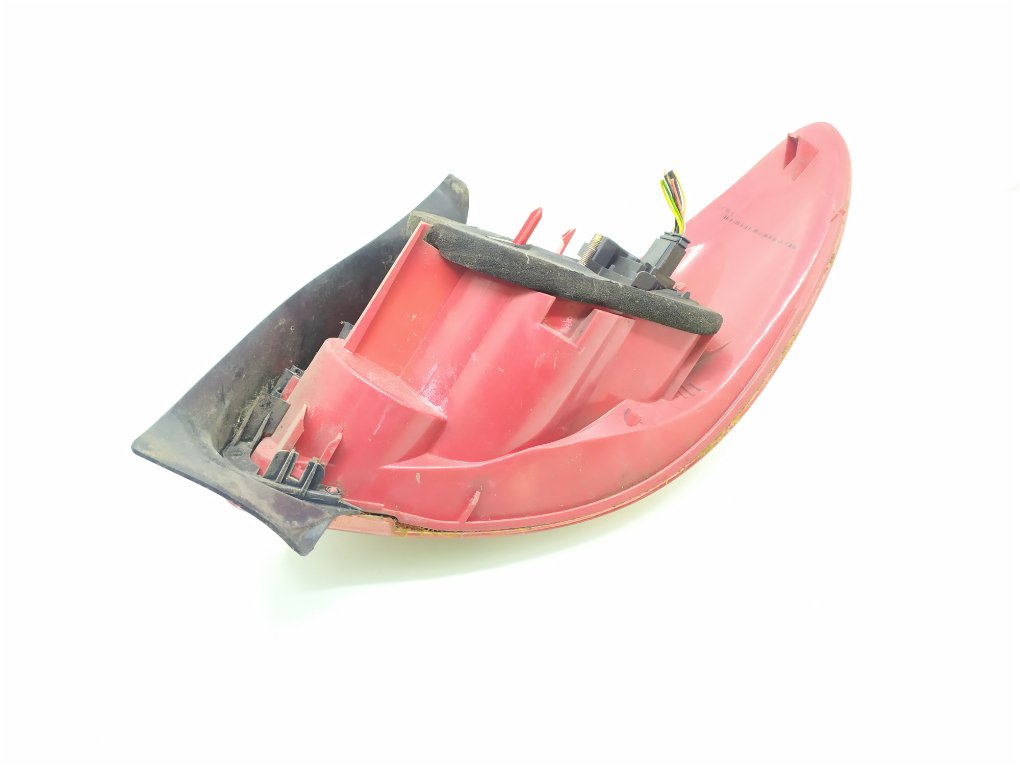 Фонарь задний левый бу для Peugeot 206 1 1.4 i,   г.