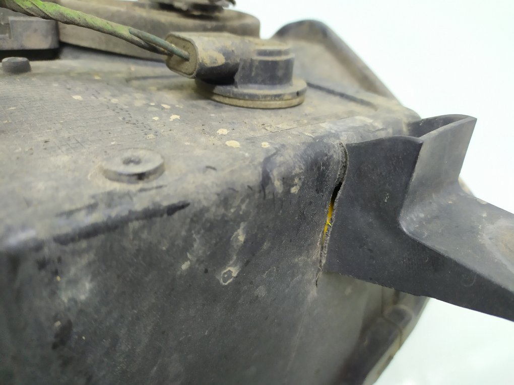 Фара правая бу для Jeep Grand Cherokee WK 3.0 CRD, 2005 г. Фара правая бу для Jeep Grand Cherokee WK 3.0 CRD, г.