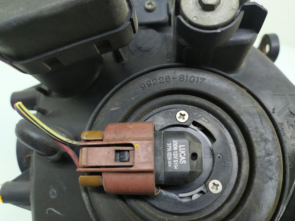 Фара правая бу для Lexus GS 300 3.0 i,   г.