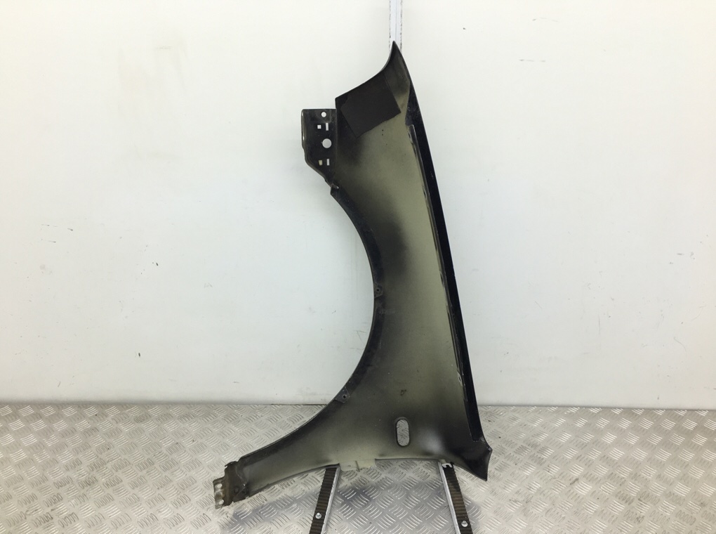 Крыло переднее правое бу для Volkswagen Passat B5 2.0 i,  2001 г.