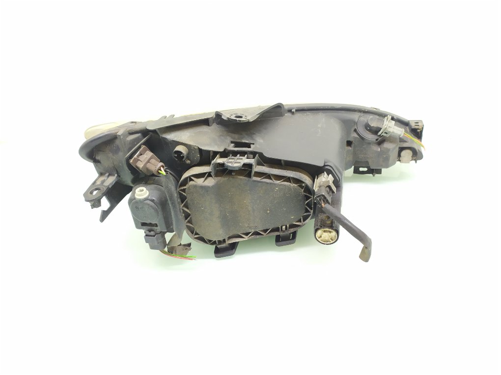 Фара левая бу для Peugeot 206 1 1.4 i, 2005 г. Фара левая бу для Peugeot 206 1 1.4 i, г.