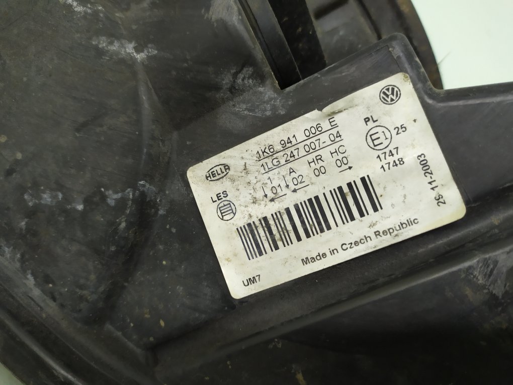 Фара правая бу для Volkswagen Golf 5 1.4 i,   г.