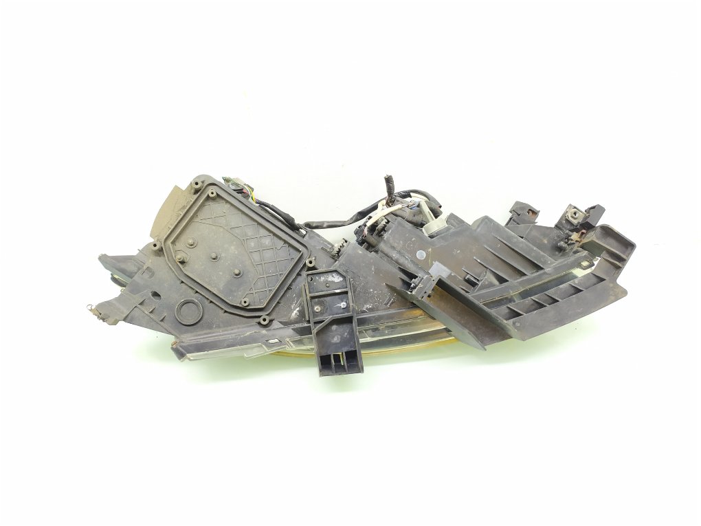 Фара левая бу для Mazda 6  2 2.2 TD,   г.