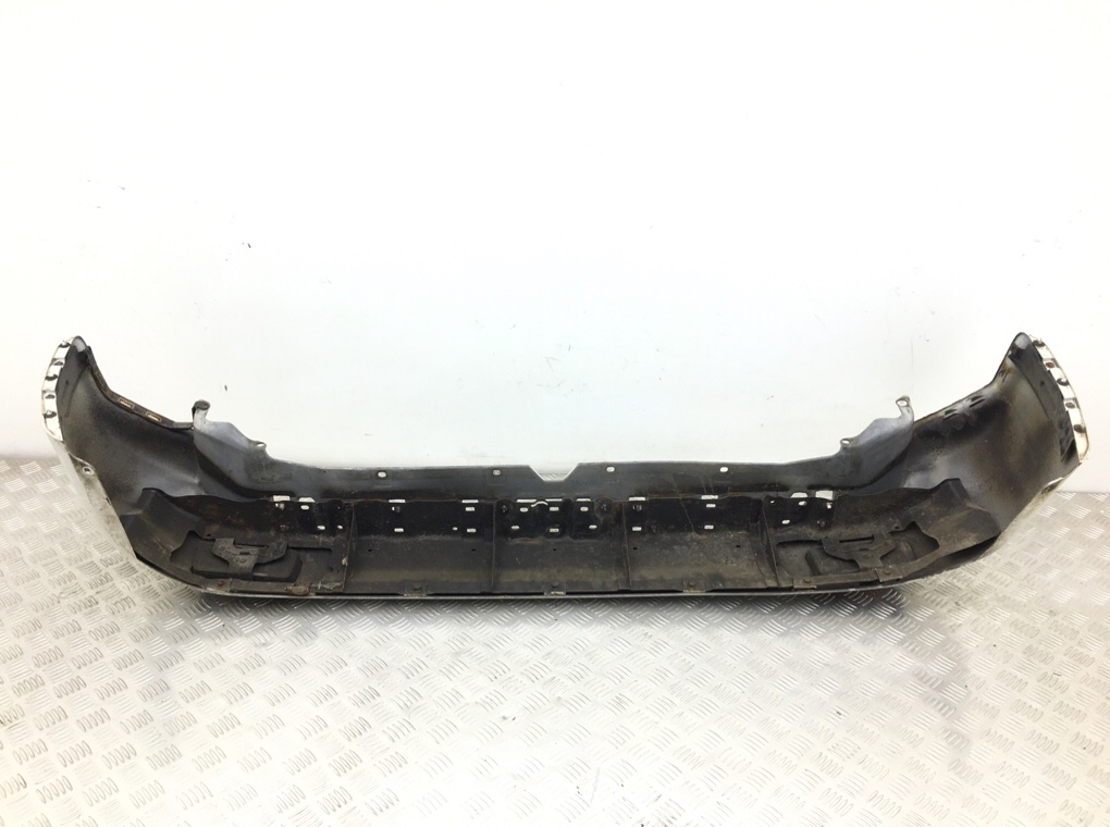 Бампер задний бу для Mitsubishi Montero Sport 3.0 i, 2001 г. Бампер задний бу для Mitsubishi Montero Sport 3.0 i, 2001 г.