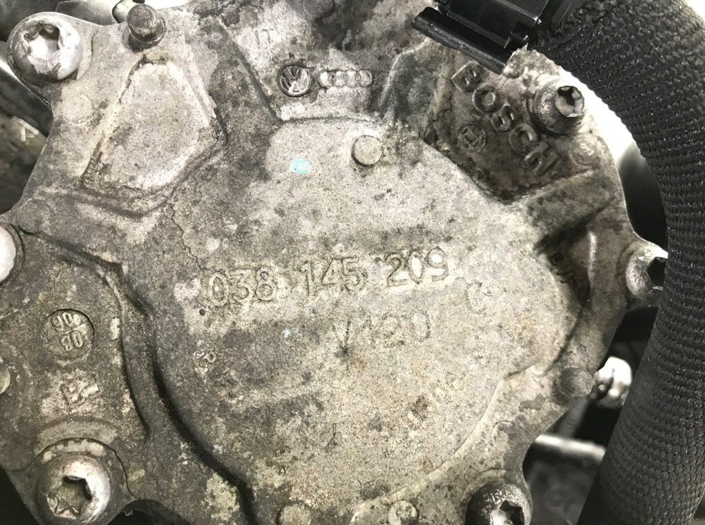 Двигатель (ДВС) бу для Volkswagen Golf 5 1.9 TDi, 2006 г. Двигатель (ДВС) бу для Volkswagen Golf 5 1.9 TDi, 2006 г.