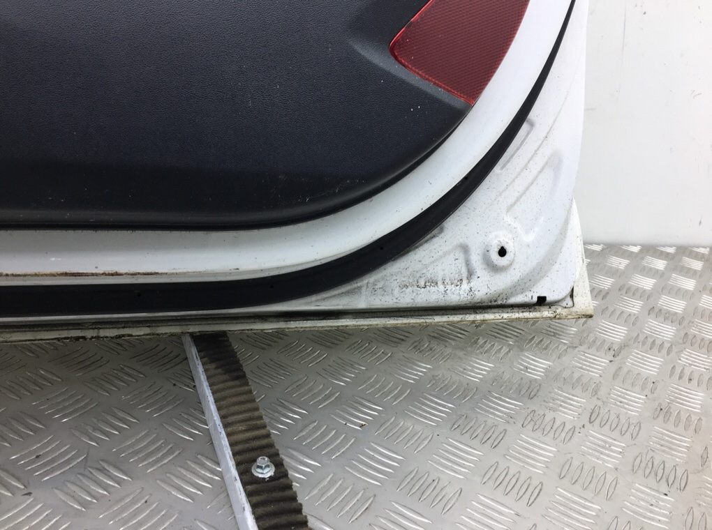 Дверь передняя правая бу для Hyundai ix35 1 1.7 CRDi,  2012 г.