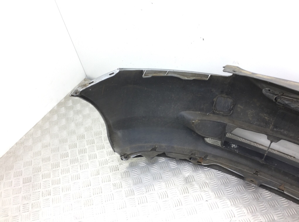 Бампер передний бу для Honda Jazz 1 1.3 i,  2004 г.