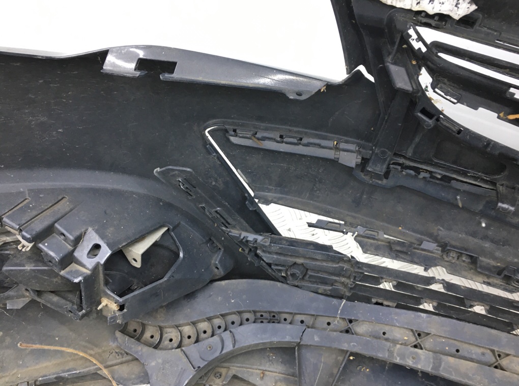 Бампер передний бу для Opel Astra J 1.7 CDTi,  2013 г.