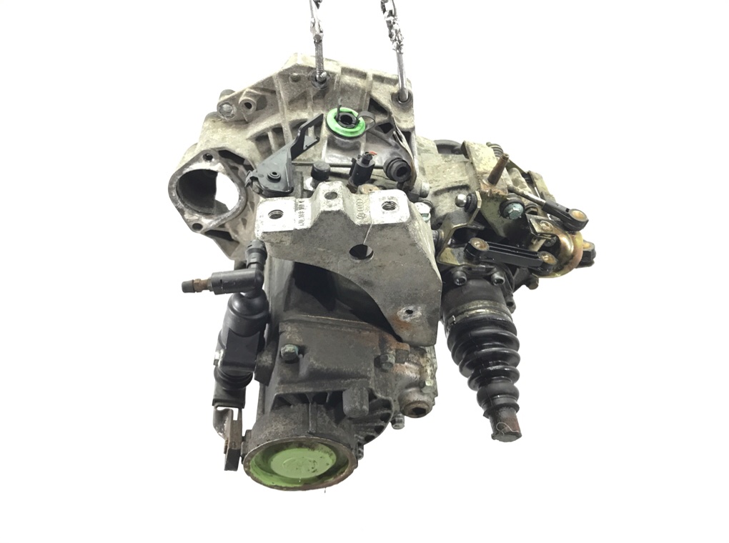 КПП механическая (МКПП) бу для Volkswagen Golf 4 1.6 i,  2003 г.