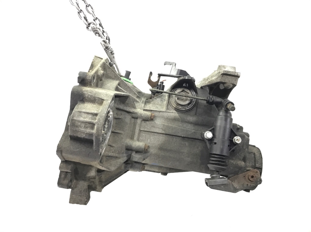 КПП механическая (МКПП) бу для Volkswagen Golf 4 1.6 i,  2003 г.