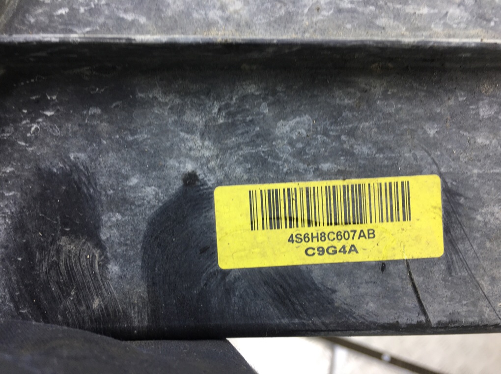 Вентилятор радиатора бу для Ford Fiesta 5 1.3 i, 2005 г. Вентилятор радиатора бу для Ford Fiesta 5 1.3 i, 2005 г.