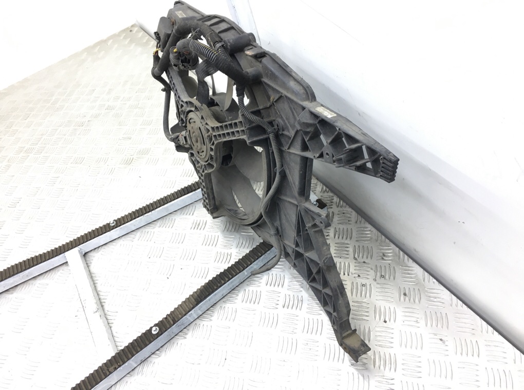 Вентилятор радиатора бу для Opel Corsa D 1.3 CDTi,  2012 г.