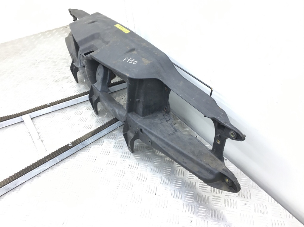 Панель передняя (телевизор) бу для Volvo V70 1 2.0 i,  1999 г.