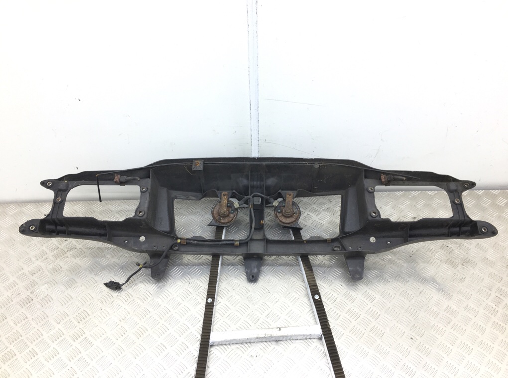 Панель передняя (телевизор) бу для Volvo V70 1 2.0 i,  1999 г.