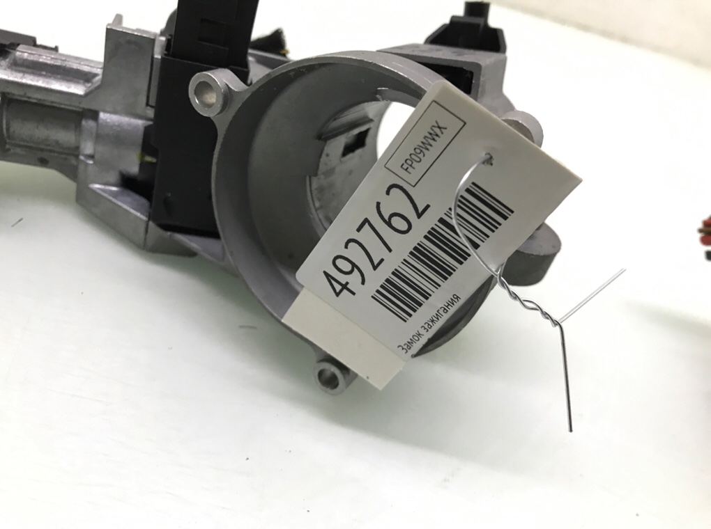 Замок зажигания бу для Opel Corsa D 1.4 i, 2009 г. Замок зажигания бу для Opel Corsa D 1.4 i, 2009 г.