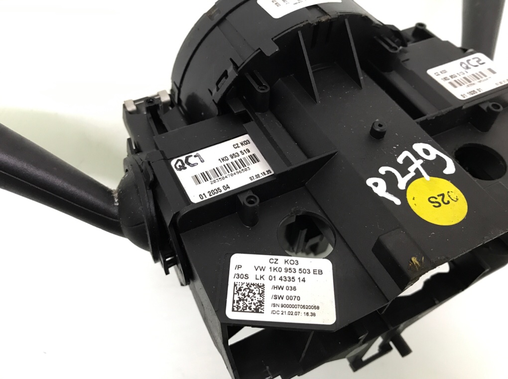 Переключатель подрулевой (стрекоза) бу для Volkswagen Golf 5 1.9 TDi,  2007 г.