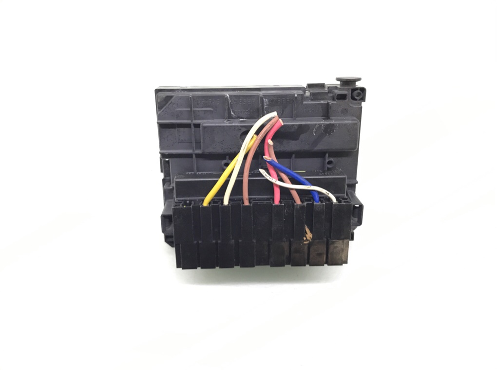 Блок предохранителей бу для Citroen C4 Picasso 1.6 HDi, 2010 г. Блок предохранителей бу для Citroen C4 Picasso 1.6 HDi, 2010 г.