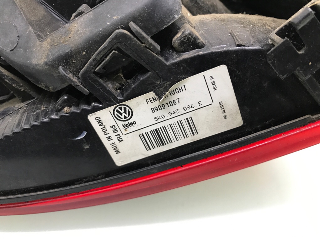 Фонарь задний правый бу для Volkswagen Golf 6 1.6 i,  2009 г.