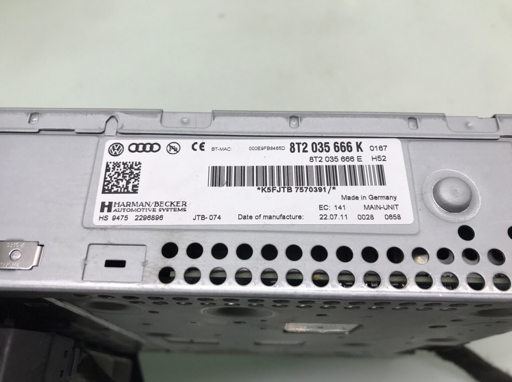 Магнитола бу для Audi A5  2.0 TDi,  2011 г.